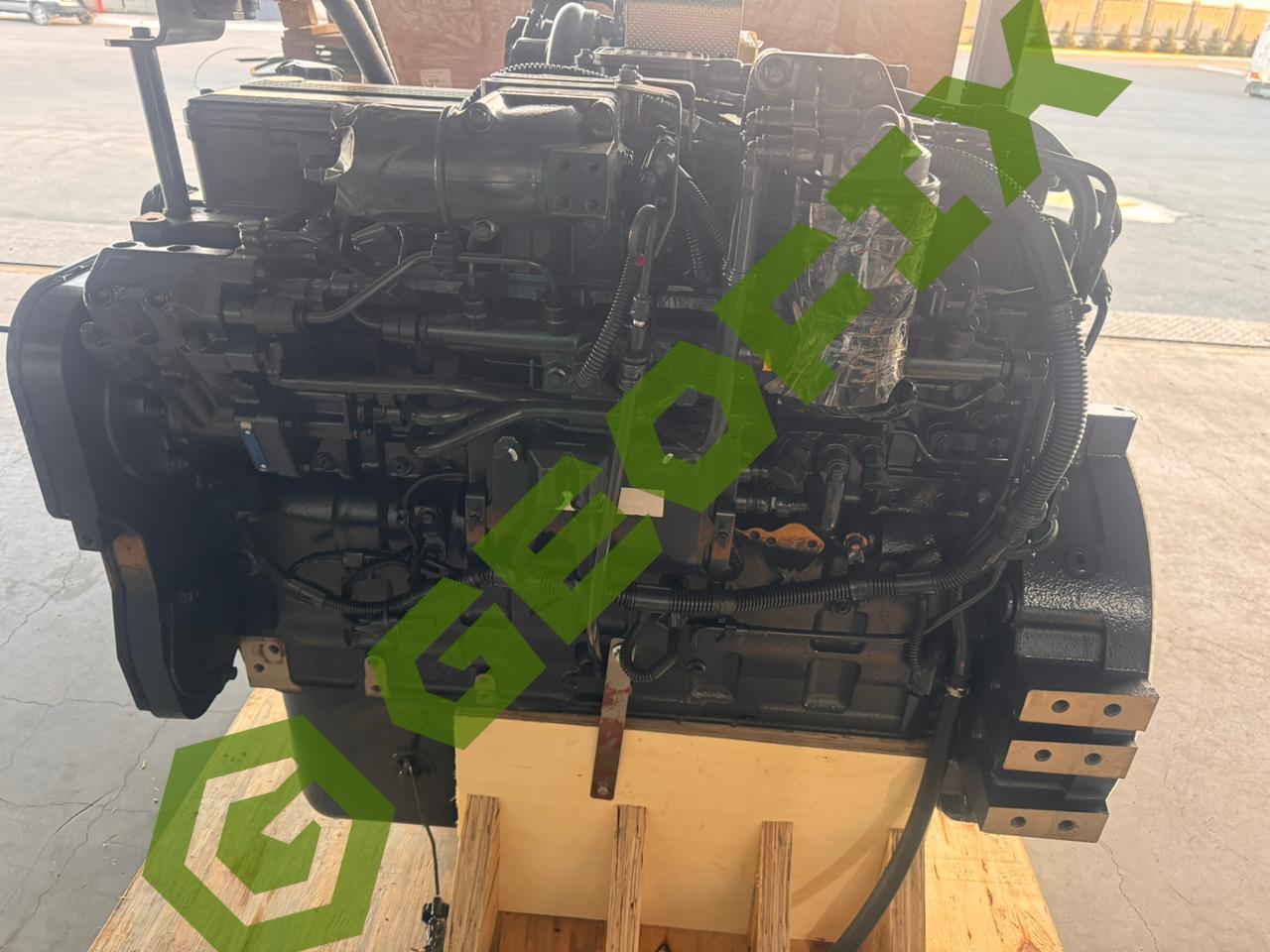 Двигатель Komatsu SAA6D114E